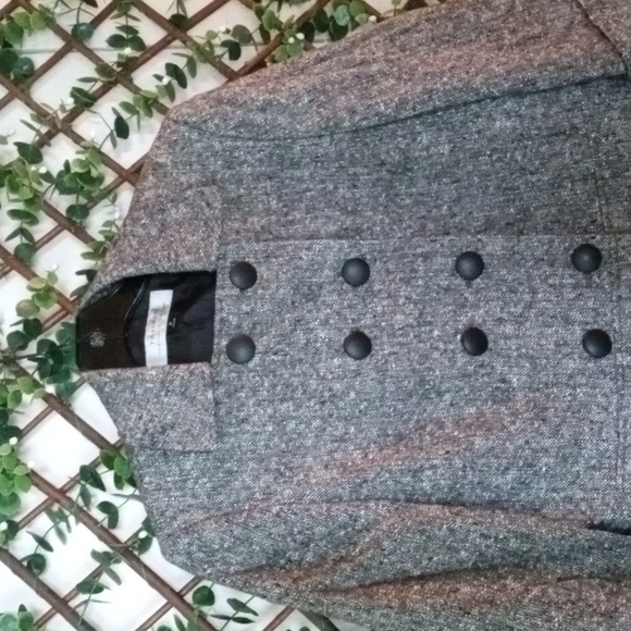 Jacket - Picture 4 of 8